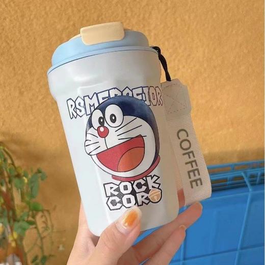 [小滋心选]【活动价 ¥45.9】【潮流必入🔥】泰国爆款三丽鸥吸管杯，保温保冷超强！便携设计让你随时随地享受咖啡时光☕✨ 今天要给大家种草一款超有趣、又实用的日常好物 商品图2