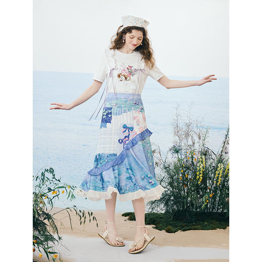 两三事 香榭喵喵 2025夏季新款木耳边拼接猫咪印花刺绣短袖t恤女 商品图2