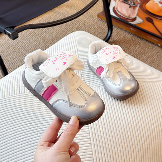 【包头防踢软底板，韩版丑萌设计】婴儿学步鞋2025春秋新款 儿童包头防踢软底板鞋 韩版丑萌鞋休闲鞋女-QQ 商品图3