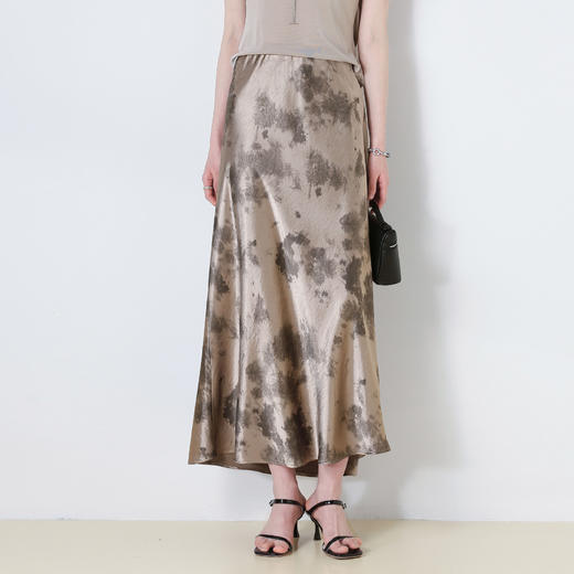 「高货sh」全新升级【铂金会员220/天猫299/差价79】(05734)洛诗琳水墨印花半身裙2025夏季缎面百搭显瘦松紧腰直筒裙 商品图0