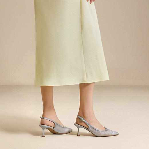 千百度细高跟繁星烫钻婚鞋时装凉鞋女包头后空凉鞋A25210736 商品图4