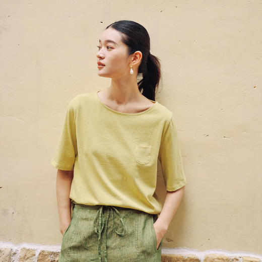 绽放401朵/【多巴胺·水果T】汉麻棉亚麻17周年印花口袋短袖T恤女 商品图1