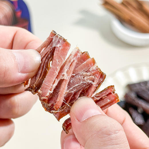 高原风干牦牛肉干#鲜香劲道肉制醇香，高原放养牦牛肉，配料表干净，原肉整切无糖，草本藏香 商品图2