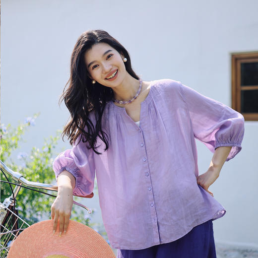 绽放388朵/【多巴胺】高支苎麻v领防晒小衫开门襟塔克七分袖衬衫 商品图2