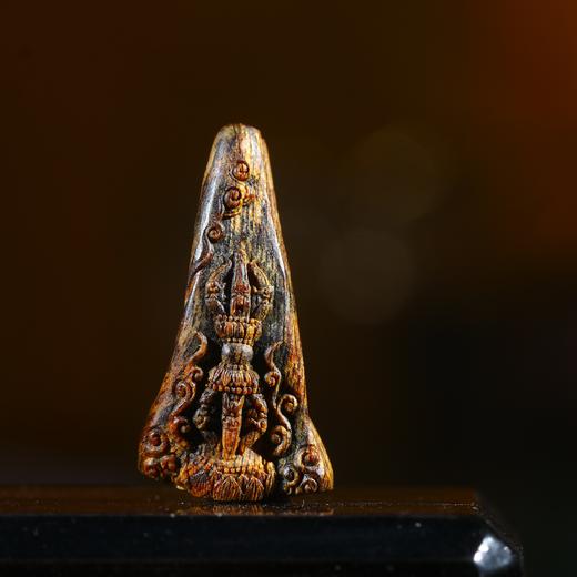 BC.LT6.26-10   白棋沉水(金刚杵)，1.97g 商品图0