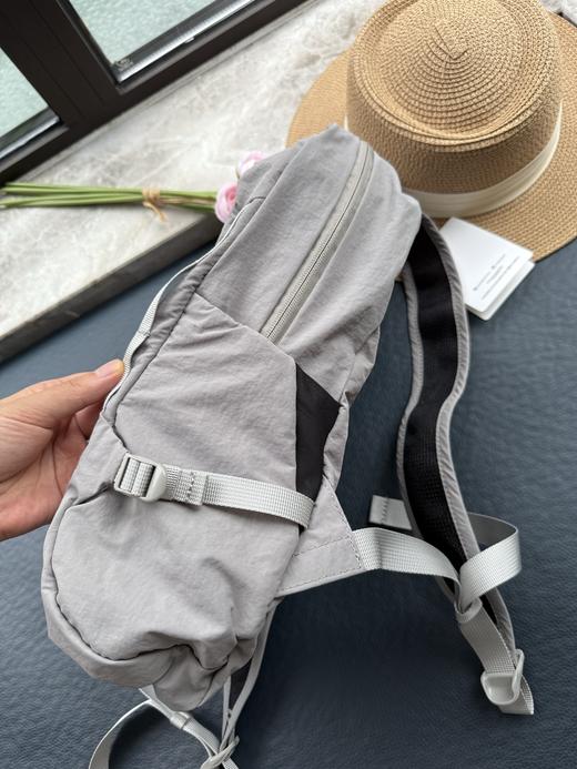 点此购买 可隆男女款轻便双肩背包 xj 322884 商品图8