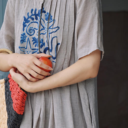 绽放女装378朵/【多巴胺系列】色织亚麻塔克蓝印花短袖连衣裙女夏 商品图3