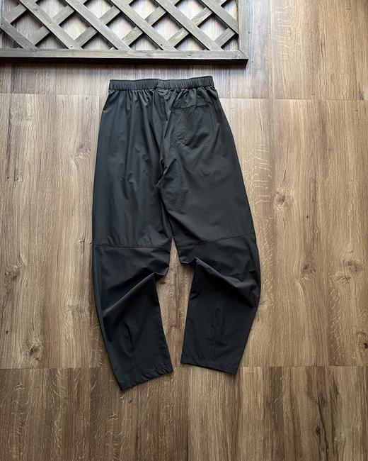 点此购买 迪桑特夏季男士户外运动休闲天丝皮肤梭织速干长裤 xj 322914 商品图4