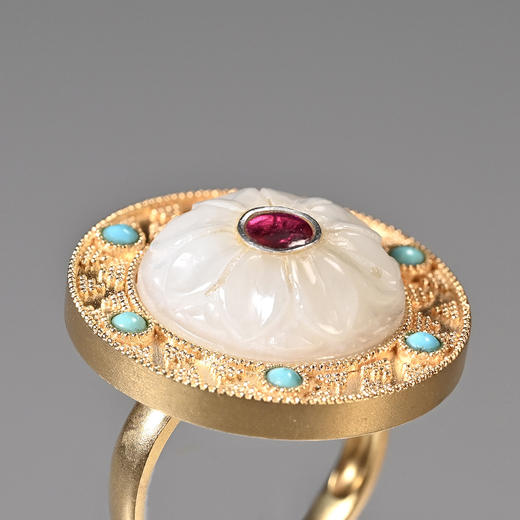 清代和田白玉莲花戒指 商品图5