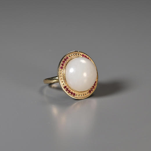 清代和田白玉“白富美”戒指 商品图1