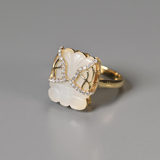 清代和田白玉蝉“梦仙”戒指 商品图4