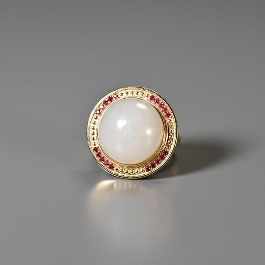 清代和田白玉“白富美”戒指 商品图0