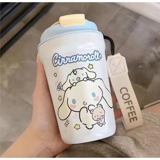 [小滋心选]【活动价 ¥45.9】【潮流必入🔥】泰国爆款三丽鸥吸管杯，保温保冷超强！便携设计让你随时随地享受咖啡时光☕✨ 今天要给大家种草一款超有趣、又实用的日常好物 商品图7