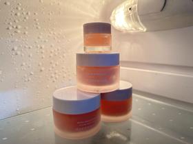 “夏季刚需！这瓶‘灭火器’面霜让我素颜也美丽，本大干皮真香了！”