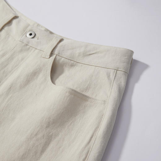 棉仓353818010-宽松版棉弹白牛休闲短裤 商品图4