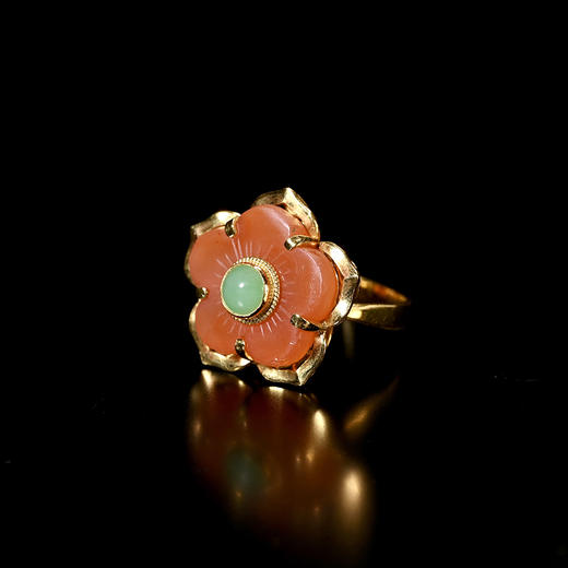 清代红玛瑙梅花“鸿福”戒指 商品图1