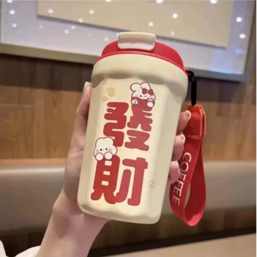 [小滋心选]【活动价 ¥45.9】【潮流必入🔥】泰国爆款三丽鸥吸管杯，保温保冷超强！便携设计让你随时随地享受咖啡时光☕✨ 今天要给大家种草一款超有趣、又实用的日常好物 商品图11