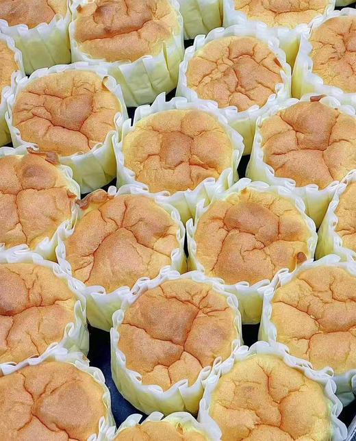 冰爽牛乳舒芙蕾
（香草特调卡士达➕开心果特调卡士达双拼)
 商品图4