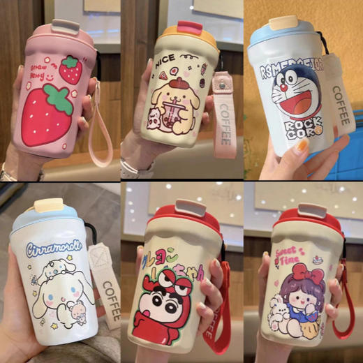[小滋心选]【活动价 ¥45.9】【潮流必入🔥】泰国爆款三丽鸥吸管杯，保温保冷超强！便携设计让你随时随地享受咖啡时光☕✨ 今天要给大家种草一款超有趣、又实用的日常好物 商品图0