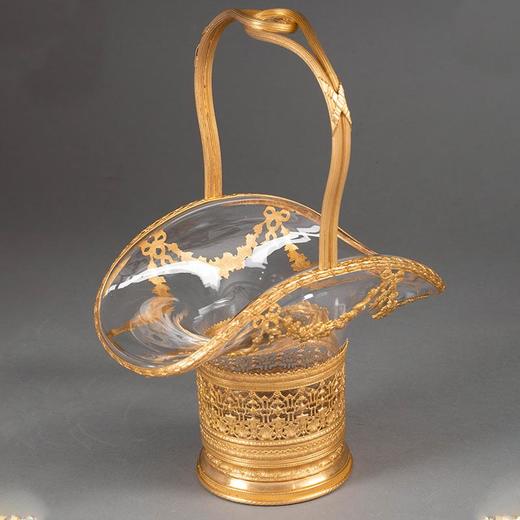 【已售】独角鹿西洋古董19世纪末法国出品蝴蝶结藤蔓主题铜鎏金精雕装饰水晶花果篮 商品图1