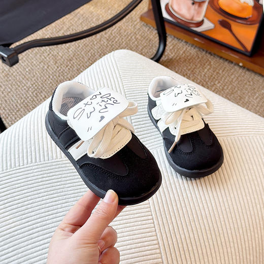 【包头防踢软底板，韩版丑萌设计】婴儿学步鞋2025春秋新款 儿童包头防踢软底板鞋 韩版丑萌鞋休闲鞋女-QQ 商品图2