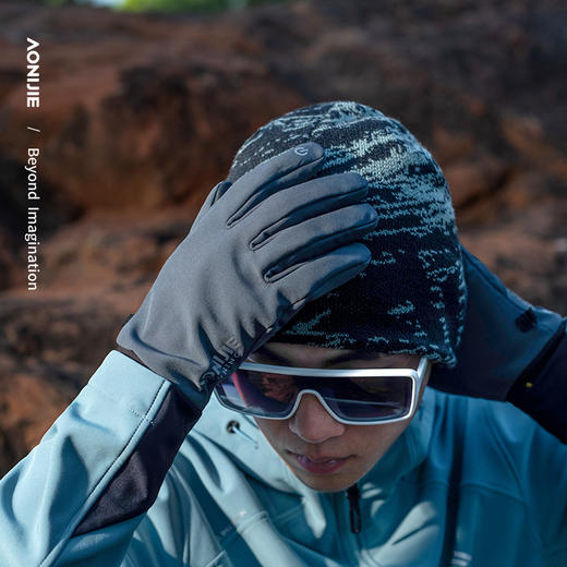 奥尼捷运动保暖手套男冬季户外徒步骑行防风加绒滑雪手套跑步手套 商品图3