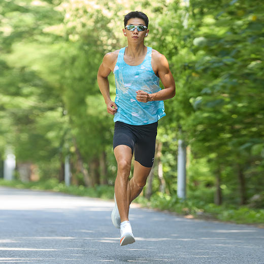 多威风驰3代专业训练运动背心男速干跑步无袖运动T恤2142485 商品图2