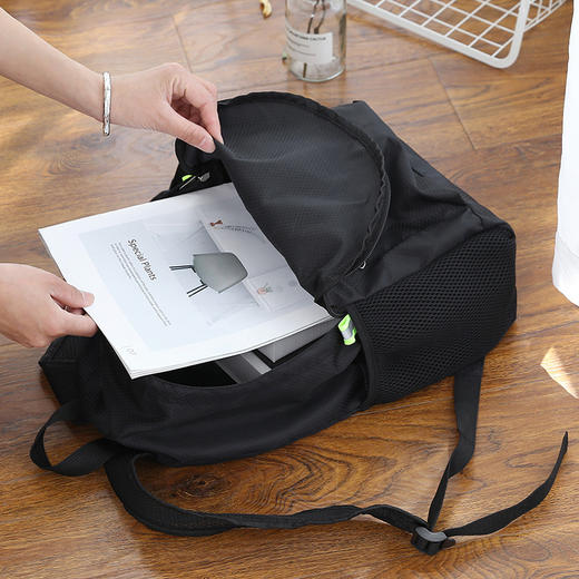 UYOKU 日系大容量 折叠旅行包 户外双肩背包 登山包 轻便面料 防水耐脏 5色可选 商品图4