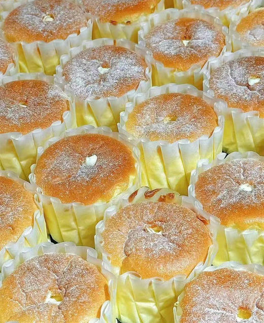 冰爽牛乳舒芙蕾
（香草特调卡士达➕开心果特调卡士达双拼)
 商品图3