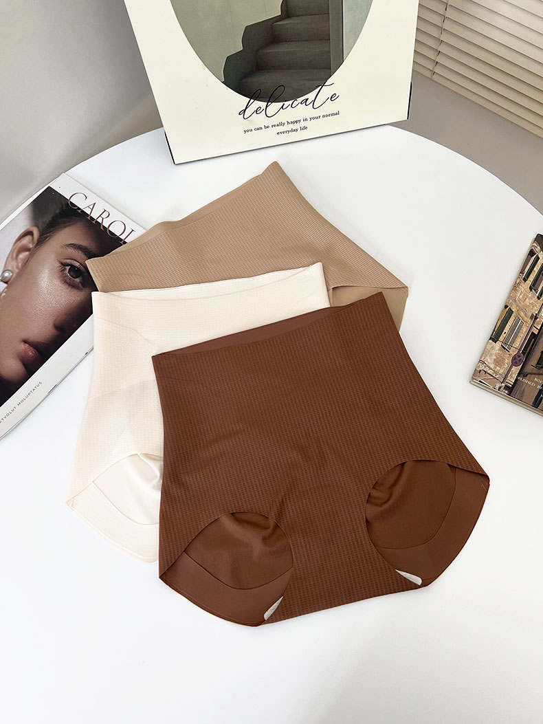 夏日华夫格反重力塑型裤来袭~~
穿上秒变「反重力腰臀」的作弊神器!
                     