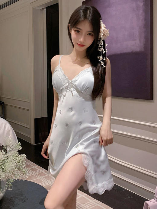 霏慕渐欲迷蝶香性感吊带睡裙 商品图2