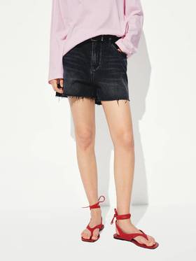 【大都会】刘柏辛同款25夏季|毛边牛仔短裤