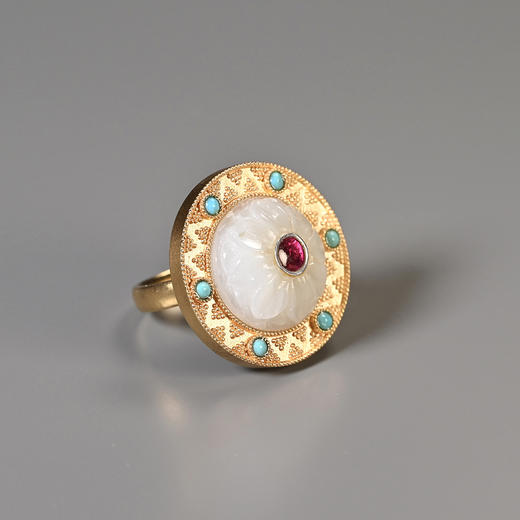 清代和田白玉莲花戒指 商品图3