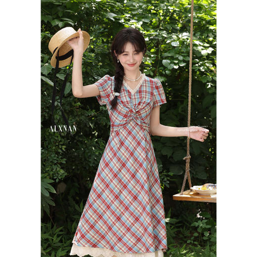 鹿向南「巷陌格影」法式短袖红格连衣裙女夏通勤假两件收腰长裙子 商品图3