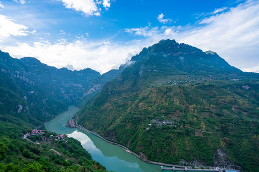 【乐山金口河-569号院-8】独栋8房别院，遥望金口河大峡谷，天然氧吧+观景露台+私家花园gg 商品图3