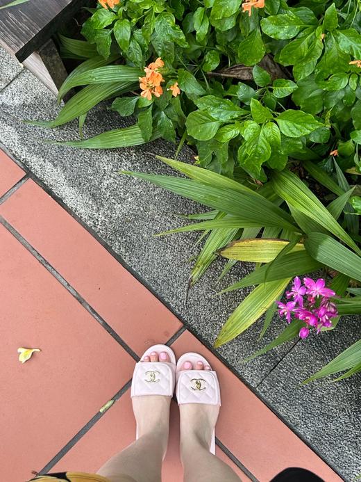 香奈儿25SS菱格书包扣拖鞋（HC） 商品图2