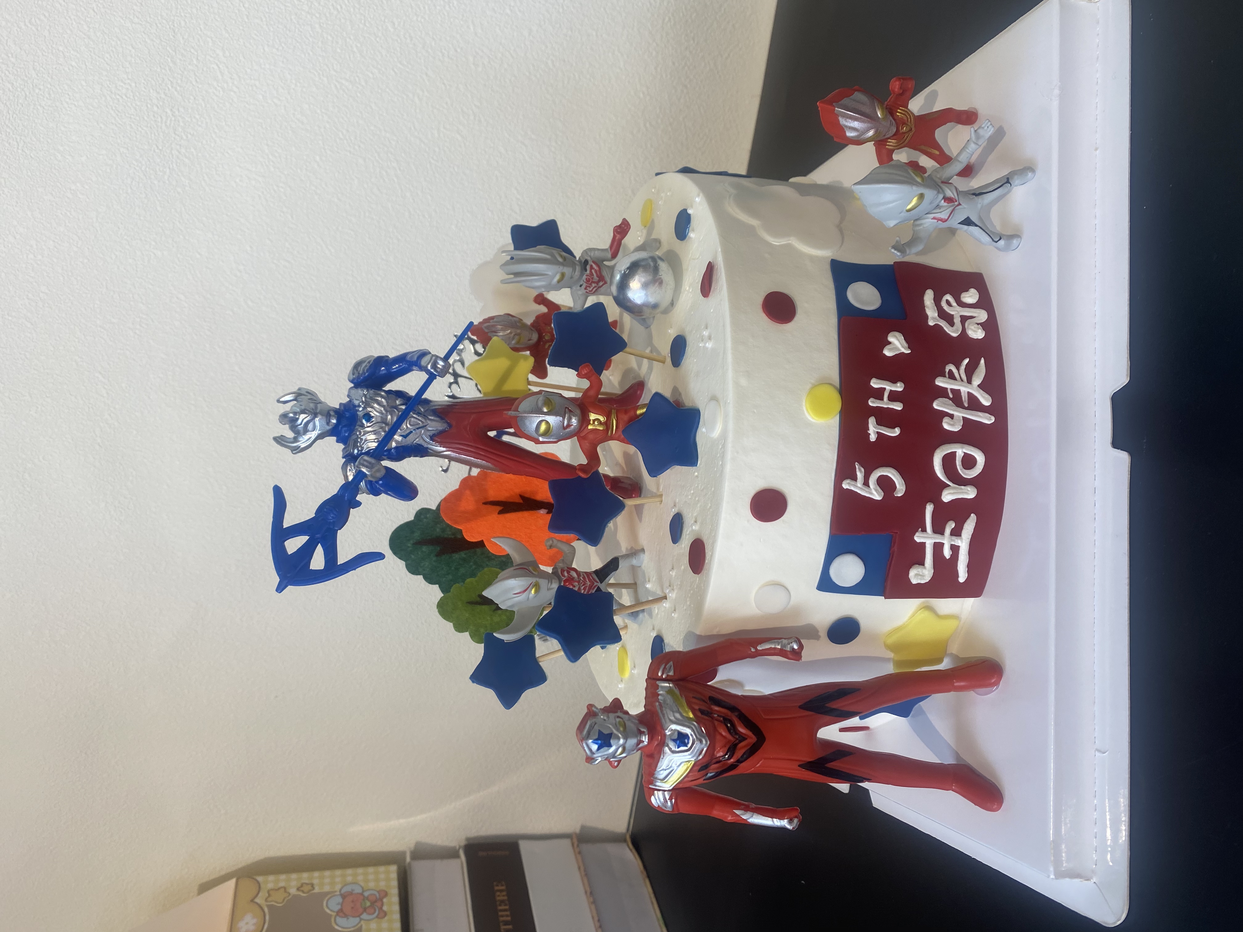 奥特曼01（翻糖工艺+配件蛋糕，更多尺寸请联系客服18926709933）