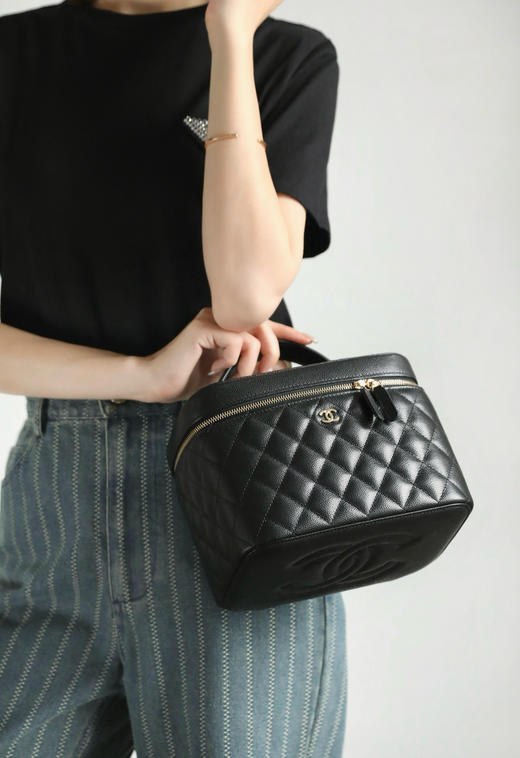 全新到货 香奈儿25S隐藏款 手提洗漱化妆包黑色（MDL） 商品图6