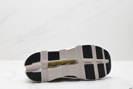 昂跑On Cloudmonster Void机能风休闲运动跑步鞋男女鞋 商品图8