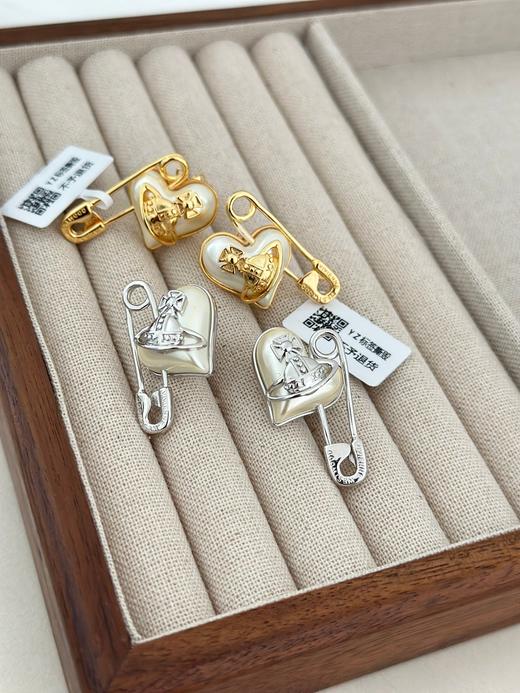 西太后薇薇安珍珠爱心别针耳钉！闭眼入！太让人心动了！ 商品图1