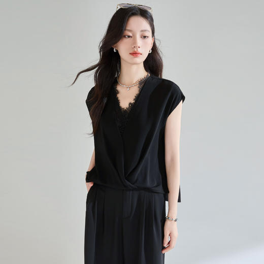 「高货sh」全新升级【铂金会员220/天猫289/差价69】(42456)洛诗琳夏季重工蕾丝花边拼接V领设计感气质假两件百搭上衣 商品图3
