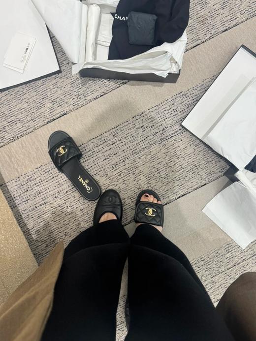 香奈儿25SS菱格书包扣拖鞋（HC） 商品图9