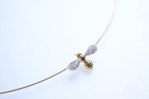 18K 镶钻小蜜蜂项圈 商品图1