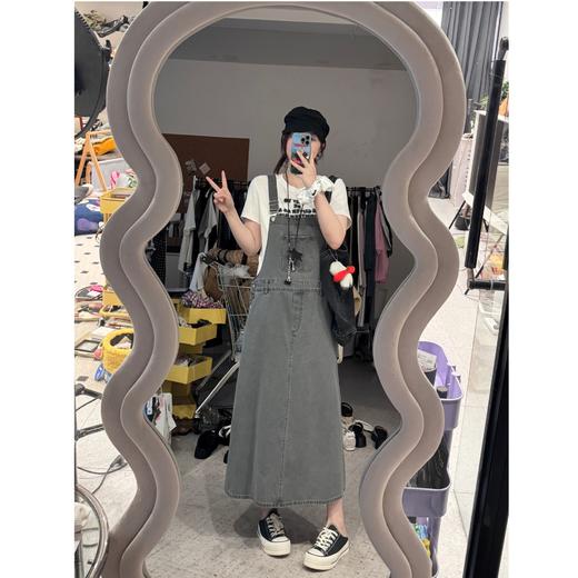 2025新品  蕾蕾同款【重返十八岁】韩系复古水洗大口袋宽松A字背带牛仔裙 商品图3