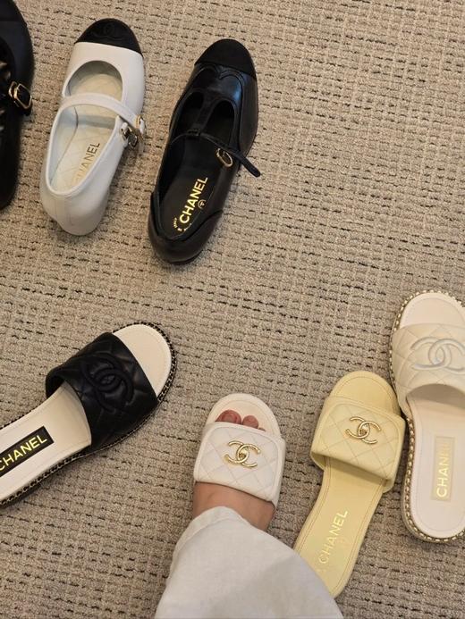 香奈儿25SS菱格书包扣拖鞋（HC） 商品图4