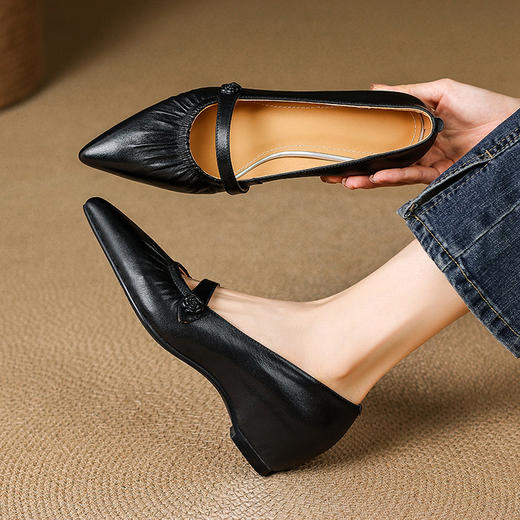 【预售5天】羊皮显瘦尖头坡跟鞋女夏秋真皮气质粗跟通勤单鞋DPJ&6050 商品图1