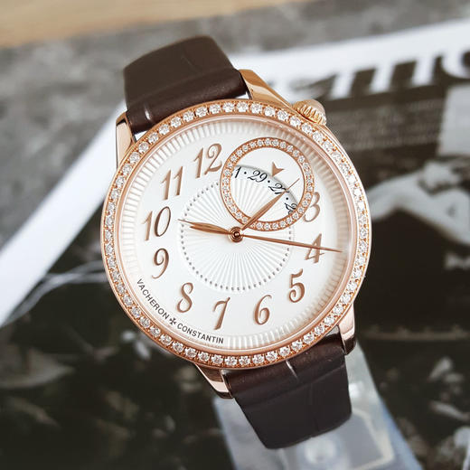 【95新】Vacheron Constantin 江诗丹顿伊灵女神系列4605F/000R-B496自动机械机芯35MM（女款）日期显示现售价 240625NJS12 商品图4