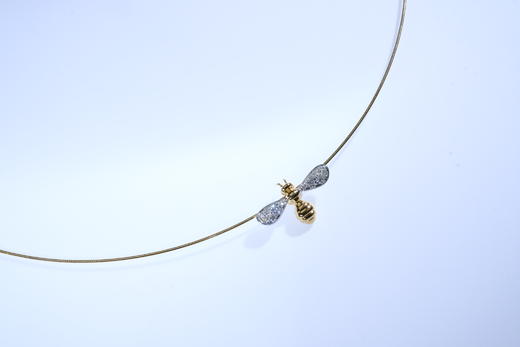 18K 镶钻小蜜蜂项圈 商品图3
