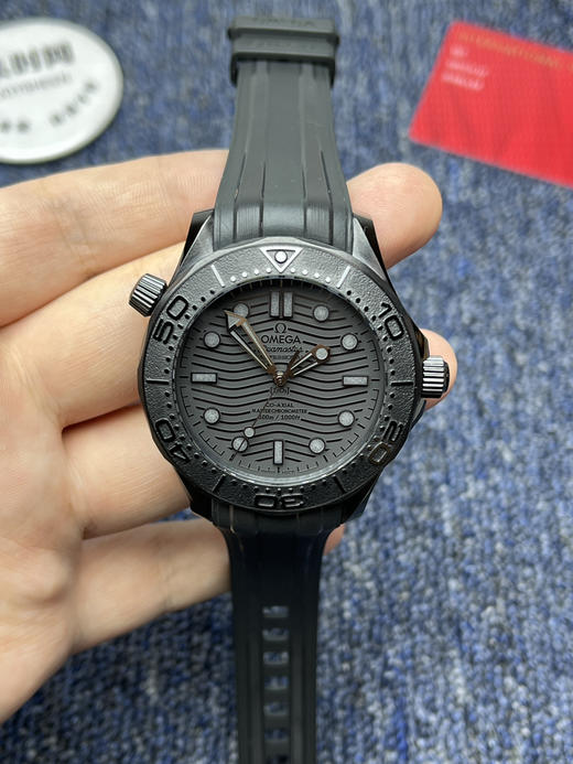 墨黑海马 桀骜登场 欧米茄VS新品海马300系列 陶瓷海马 男士机械腕表 表径43.50mm 商品图1