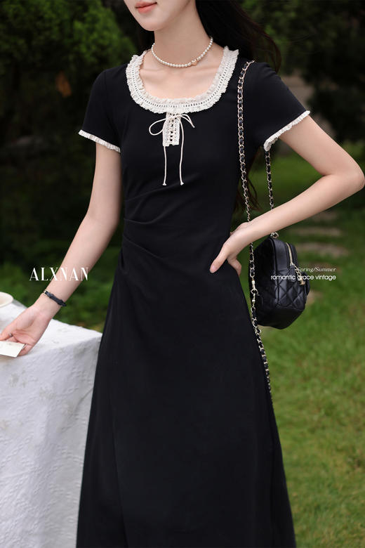 鹿向南「星月夜港」法式U领黑色短袖连衣裙女夏撞色系带A字长裙 商品图5